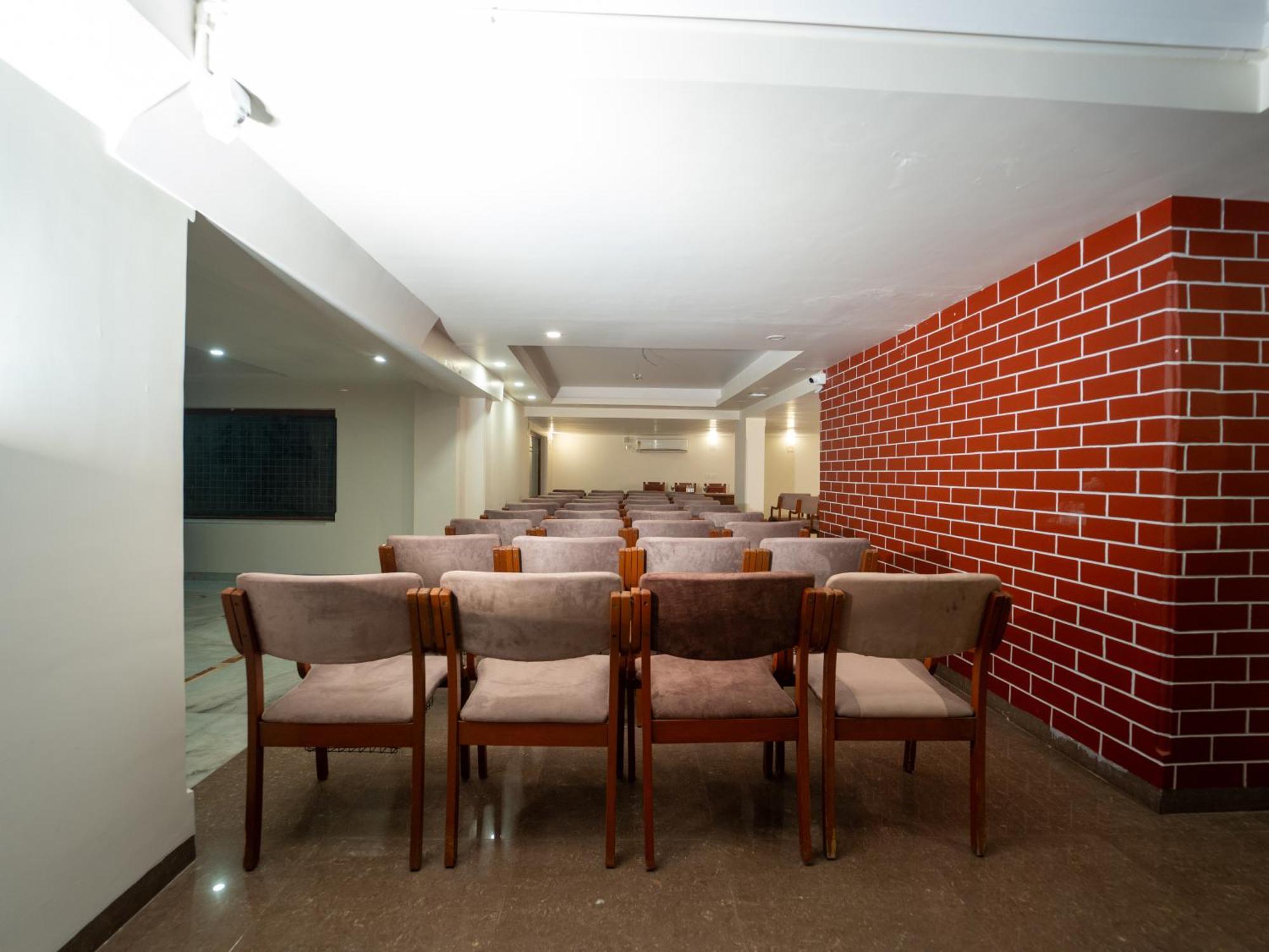 Alba Premier, Vadodara Exterior foto