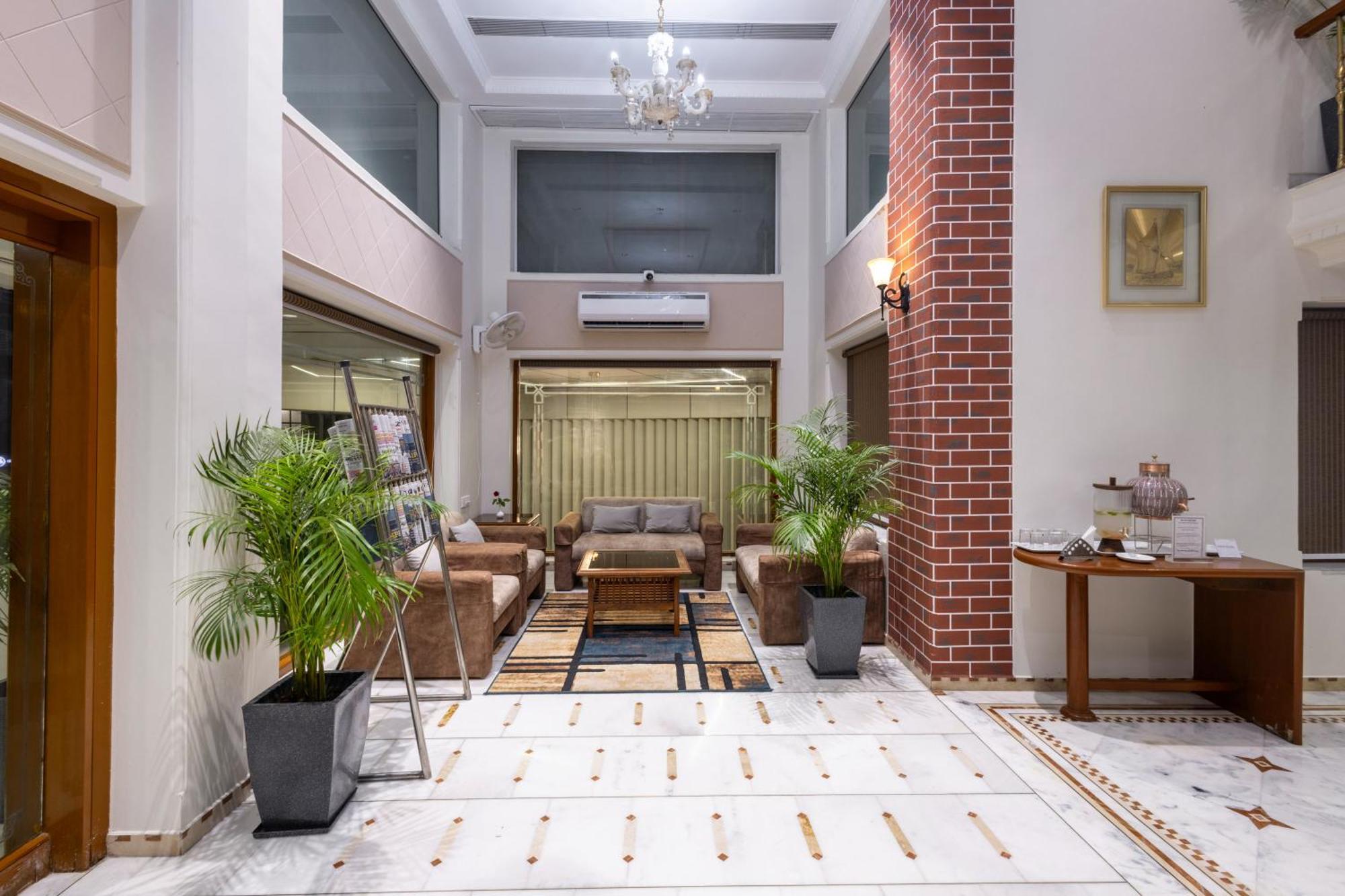 Alba Premier, Vadodara Exterior foto